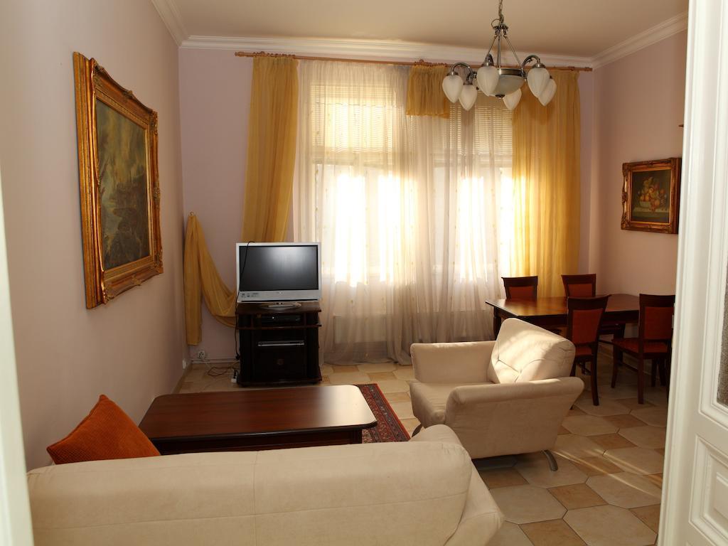 7K - Apartmany Lazenska Карловы Вары Номер фото